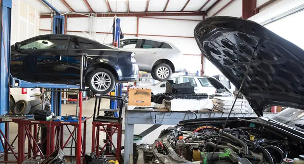 Professional tyre fitting, puncture repairs and wheel balancing services